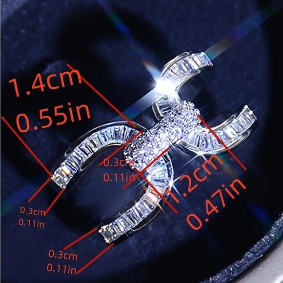 Crisscross Ring - Picture 4 of 4